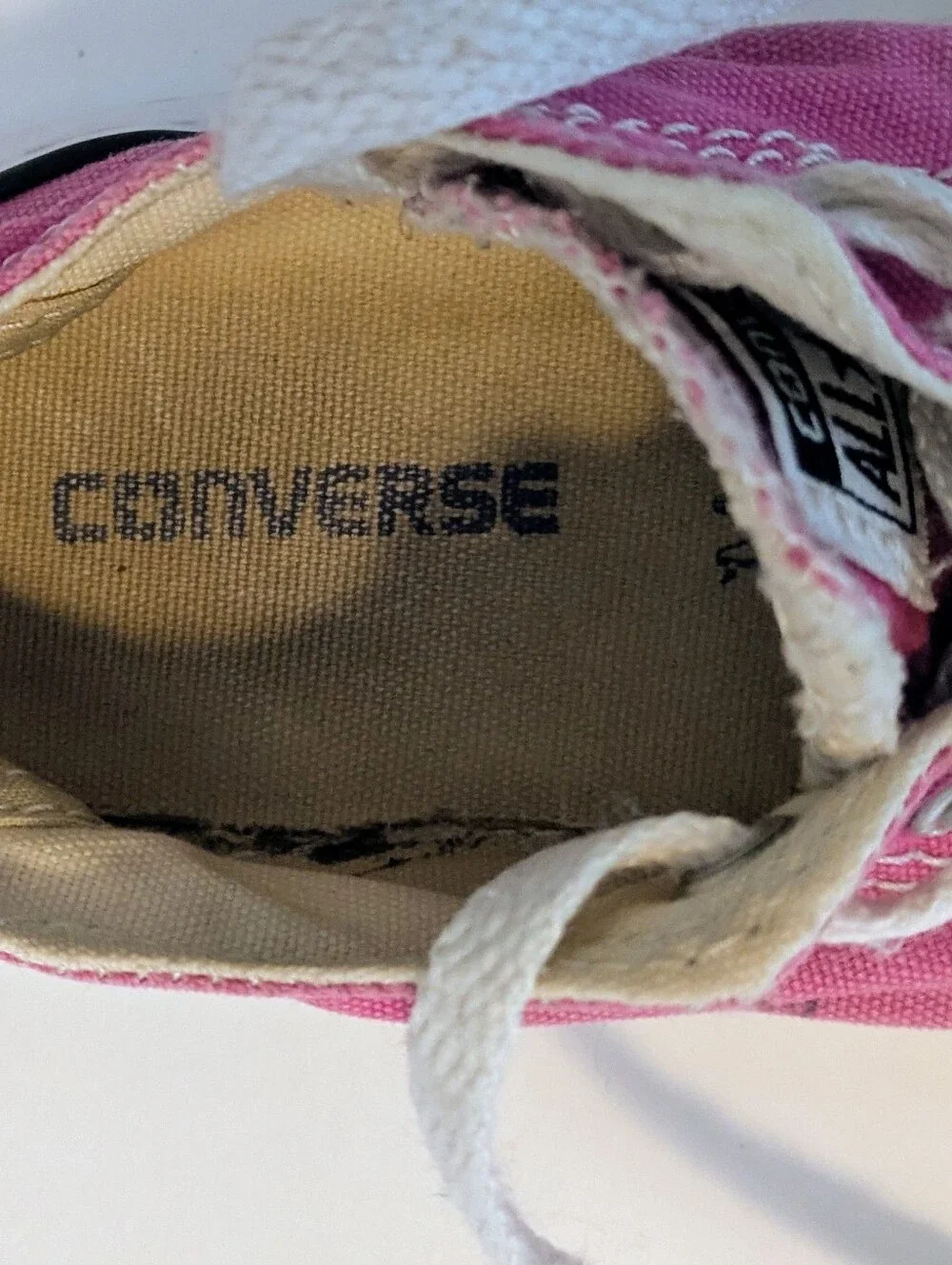 Converse children low